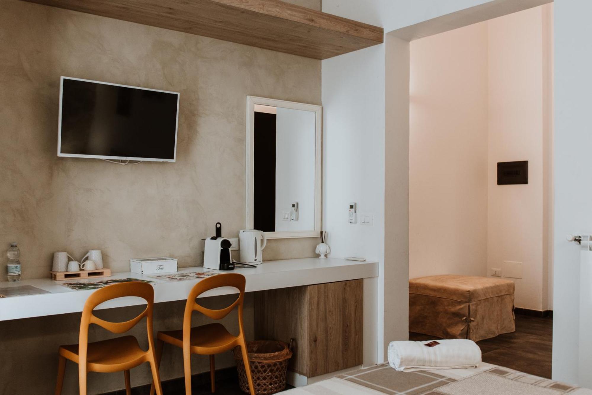 Terrae Hydrunti Bed and Breakfast Lecce Exteriör bild